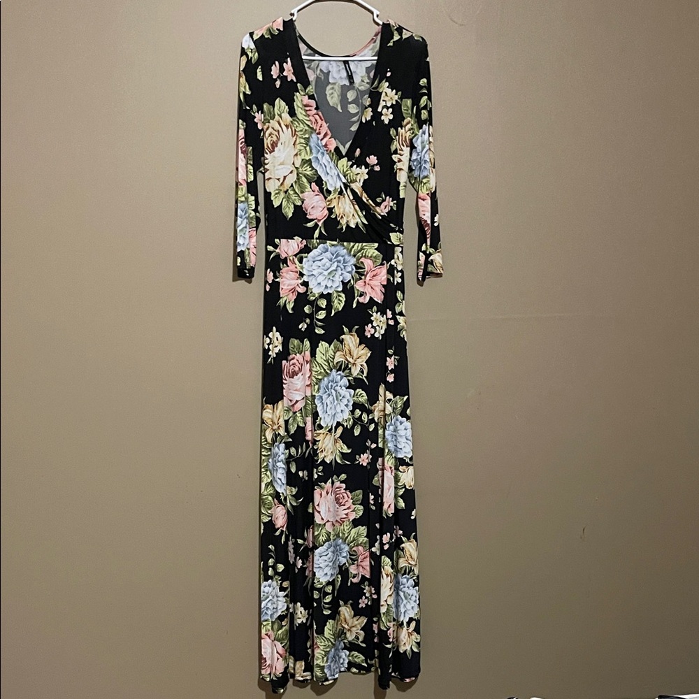 Elegant Floral Long Sleeve Maxi Dress - Black and Multicolor